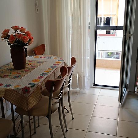 Acropolis Within 10 Minutes Walk! Classical Apartment And A Hostess At Your Side! Athen Exterior foto