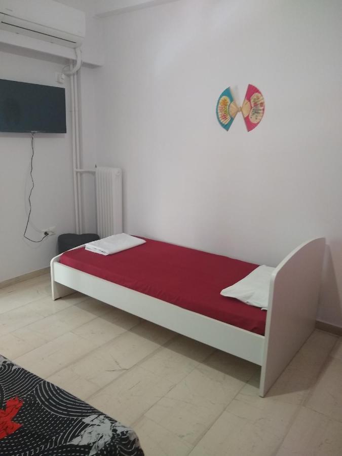 Acropolis Within 10 Minutes Walk! Classical Apartment And A Hostess At Your Side! Athen Exterior foto
